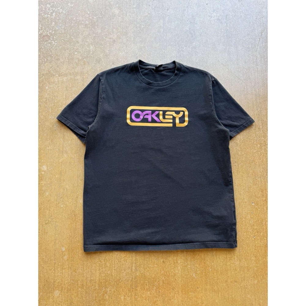 Oakley Spell Out Neon Lights Box Logo Skater Surfer Black T-Shirt Medium